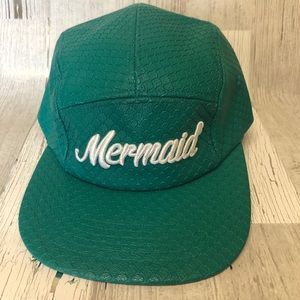 Cakeworthy mermaid hat
